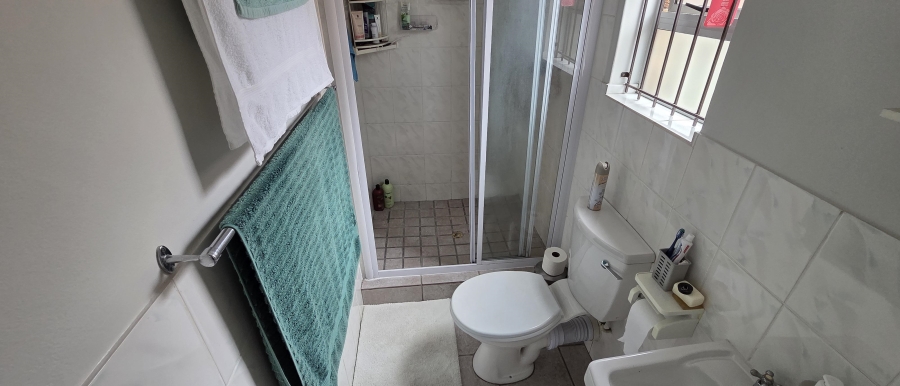 To Let 2 Bedroom Property for Rent in Brackenfell South Western Cape